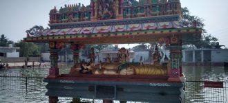 a-statue-with-sight-glimpse